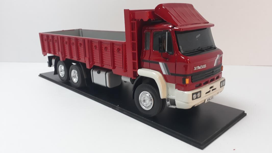 MAKET BOY:49-YÜKSEKLİK:17 CM 1:18 ÖLÇÜ BMC YAVUZ KASALI KAMYON