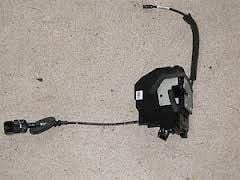 SAĞ ÖN KAPI KİLİDİ FLUENCE