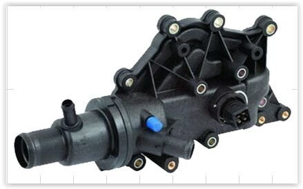 TERMOSTAT KOMPLE 1.4/1.6/CLIO 3 82000