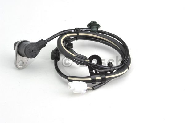 TEKERLEK HIZ SENSÖRÜ ÖN SAG YARIS 02