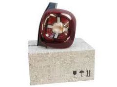 SAĞ ARKA YAN STOP LAMBASI DUSTER 18