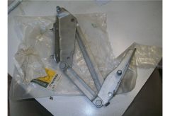 BAGAJ KAPAK MENTEŞESİ SOL MEGANE