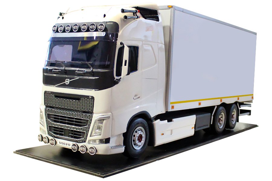 MAKET BOY:105-YÜKSEKLİK:39 CM 1:10 ÖLÇÜ VOLVO KAMYON IŞIKLI