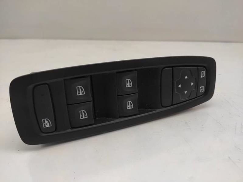 ÖN SOL CAM AÇMA DÜĞMESİ VE AYNA KUMANDA PANELİ RENAULT MEGANE 4 16 TALISMAN 16 KADJAR 16 SCENIC 4 16
