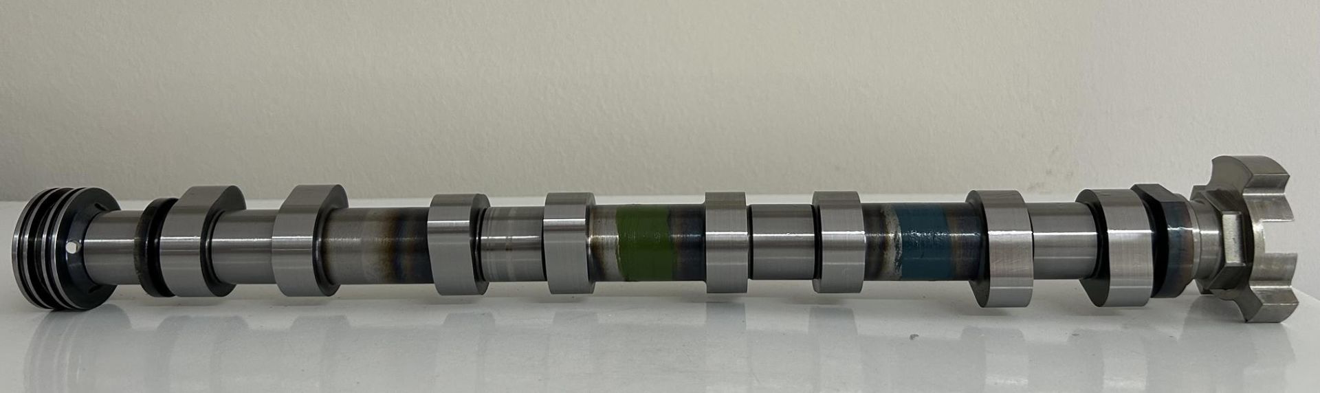 EKSANTRİK MİLİ EMME PEUGEOT P207-P208-P308-P508-P3008-RZC CITROEN C4-C5-DS3-DS4-DS5 1.6 THP EP6 MI NI COOPER R56 16V ÇELİK