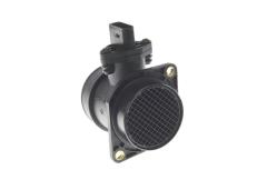 HAVA KÜTLE ÖLÇER DEBİMETRE PASSAT 01-05 - SKODA SUPER B 02-08 1.8T