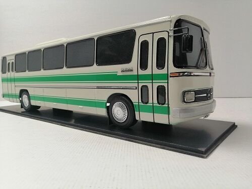 MAKET BOY:60-YÜKSEKLİK:17 CM 1:18 ÖLÇÜ MERCEDES OTOMARSAN O-302 KREM YEŞİL DÜZ KUŞAKLI