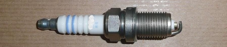 ATESLEME BUJISI FR7DC KALEM BUJI MEGANE CLIO R19 P106 P206 P306 BIPPER NEMO 206 T3E P205 P405 C2 C3 C3 2 C3 A51 AX ZX SAXO TU3A TU3JP 1.4 8V P306 P206 XSARA TU5JP 1.6 XANTIA P406 XU7JP XU7