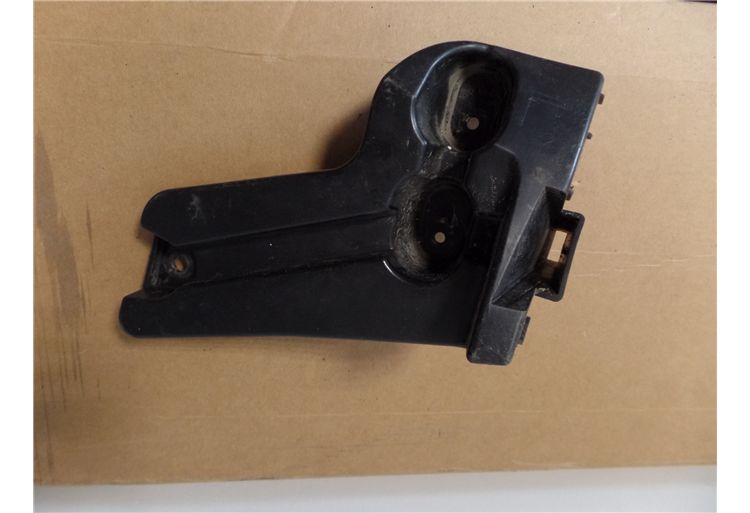 ARKA TAMPON SOL YAN SUPORTU LATİTUDE