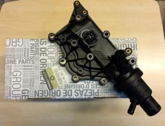TERMOSTAT KOMPLE CLIO 2 1.4 16V-1.6 16V 98 LAGUNA 2 1.6 16V 01 TAHLİYE BORULU