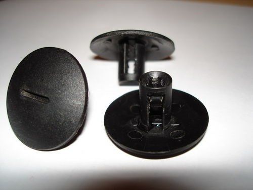 GÖĞÜS KEÇE AGRAFI MEGANE 2 FLUENCE