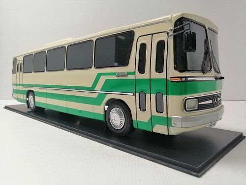 MAKET BOY:60-YÜKSEKLİK:17 CM 1:18 ÖLÇÜ MERCEDES OTOMARSAN O-302 KREM YEŞİL 76 KUŞAKLI