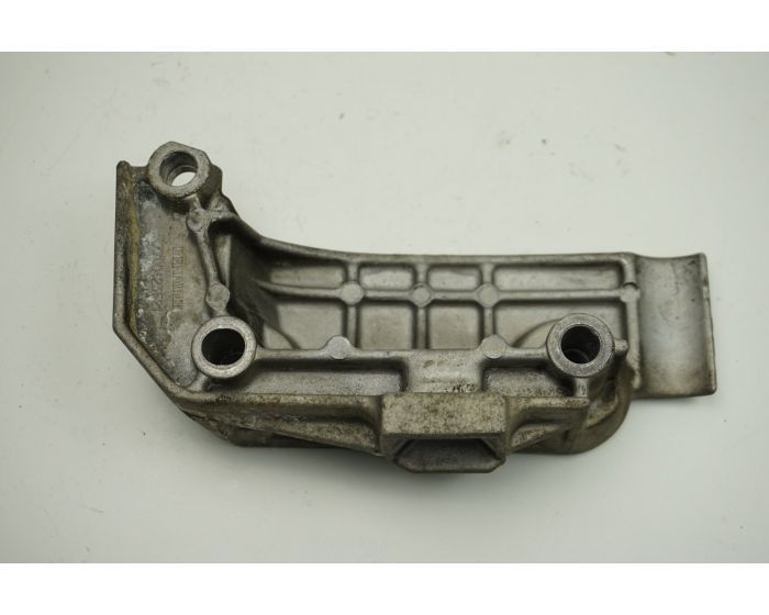 x MOTOR KULAK ÜST SAĞ PARÇASI LAGUNA