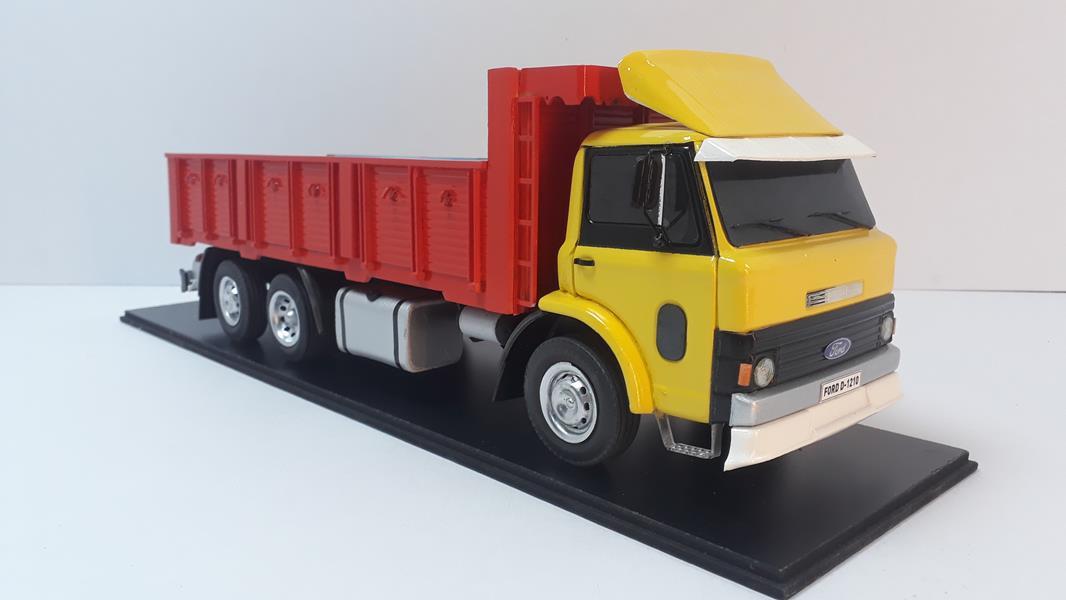 MAKET BOY:47-YÜKSEKLİK:16 CM 1:18 ÖLÇÜ FORD D-1210 KASALI KAMYON SARI SİYAH PANJUR