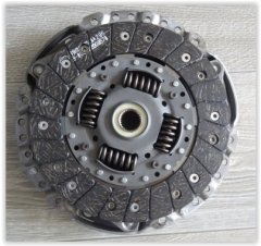 DEBRİYAJ SETİ BASKI DİSK RENAULT SYMBOL 3 13 CLIO 4 12 CAPTUR 13 KANGOO 2 08 DACIA SANDERO 2 12 LOGAN MCV 2 13 DOKKER 12 1.5dCi k9k