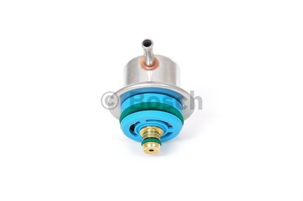 YAKIT BASINC REGULATORU BMW M50 M52 M54 M60 M62 E36 E34 E39 E32 E38 E31 E53