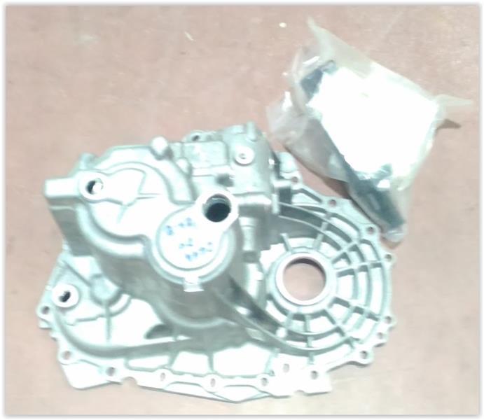 x ŞANZUMAN ÖN KAPAK KARTERİ MEGANE 2 ŞANZUMAN KUTUSU ND0-000