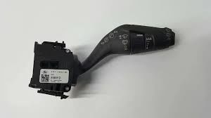 SILECEK KOLU ARKA CAM YIKAMALI FOCUS 3 11 TRANSIT V362-V363 12 KUGA 2 14 18