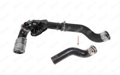 TURBO HORTUMUPLASTİK BORU HARİÇOK İLE GÖSTERİLEN BÜYÜK HORTUM RENAULT MASTER